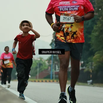 Runner Photo 7048662