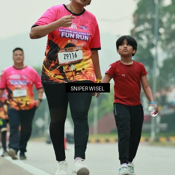 Runner Photo 7048667