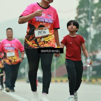 Runner Photo 7048668