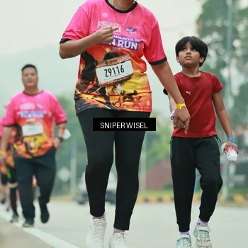 Runner Photo 7048671