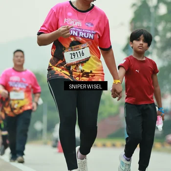 Runner Photo 7048678