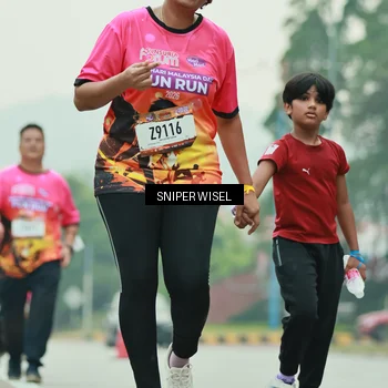 Runner Photo 7048679