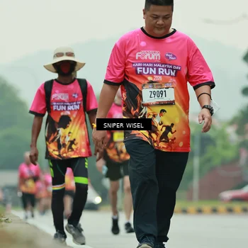Runner Photo 7048686