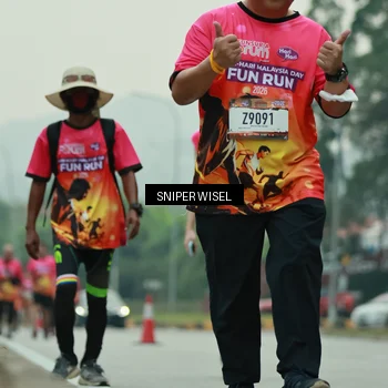 Runner Photo 7048702