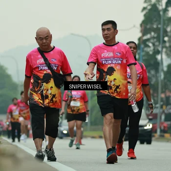Runner Photo 7048705