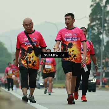 Runner Photo 7048711