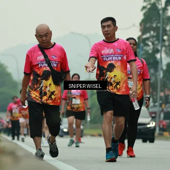Runner Photo 7048712