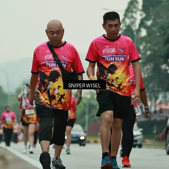 Runner Photo 7048713