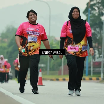 Runner Photo 7048734