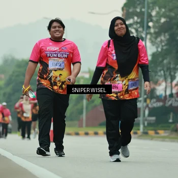 Runner Photo 7048741