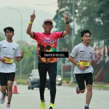 Runner Photo 7048762