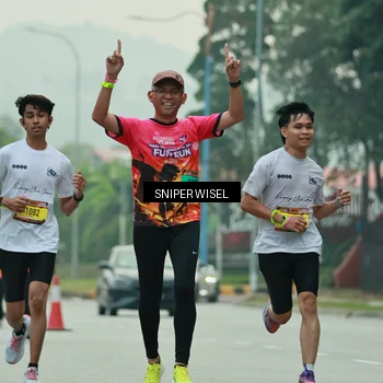 Runner Photo 7048763
