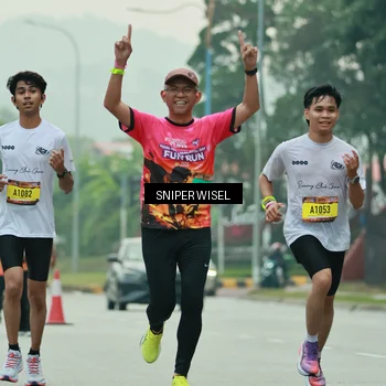 Runner Photo 7048769