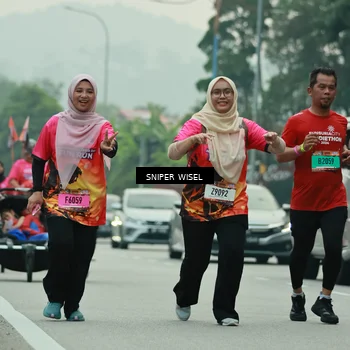 Runner Photo 7048792