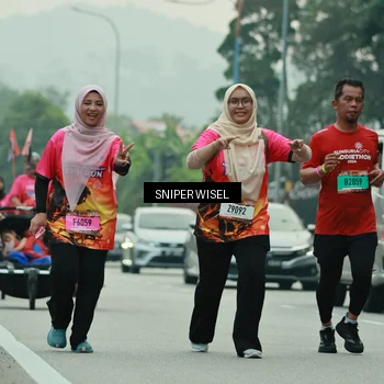 Runner Photo 7048795
