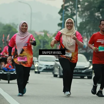 Runner Photo 7048801