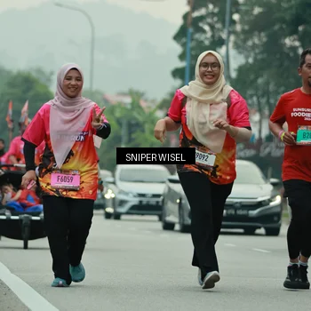 Runner Photo 7048802