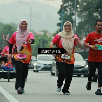 Runner Photo 7048805