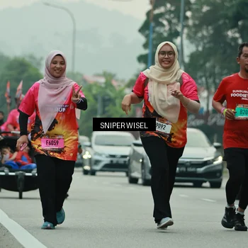 Runner Photo 7048806