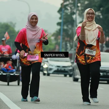 Runner Photo 7048807