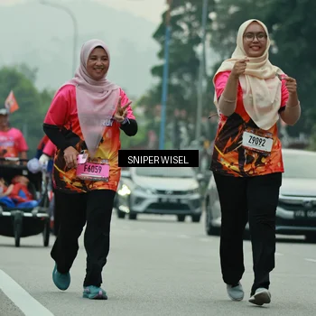 Runner Photo 7048810