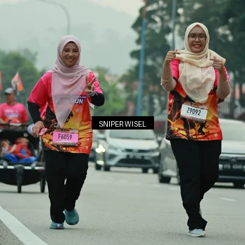 Runner Photo 7048811
