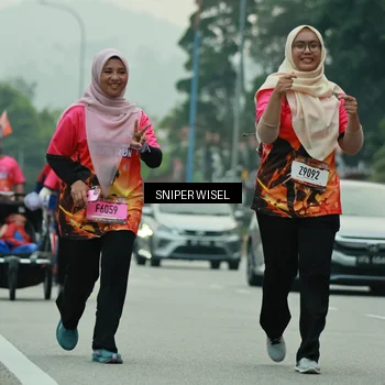 Runner Photo 7048813