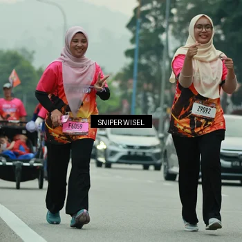 Runner Photo 7048816