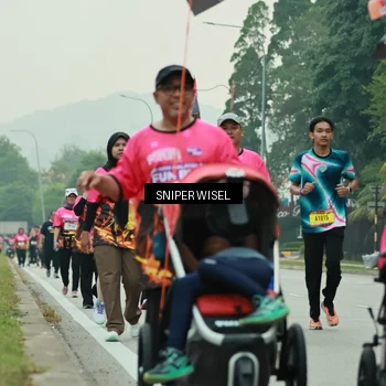Runner Photo 7048865