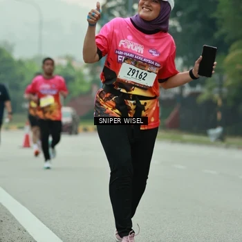 Runner Photo 7048893