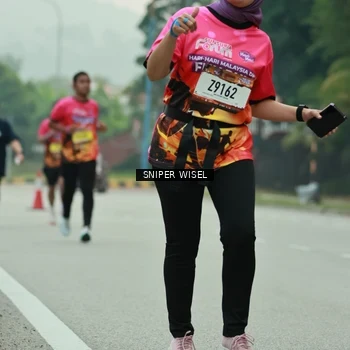 Runner Photo 7048895