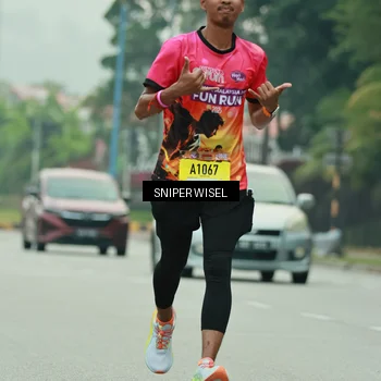 Runner Photo 7048960