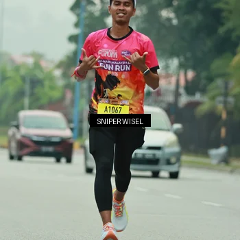 Runner Photo 7048961