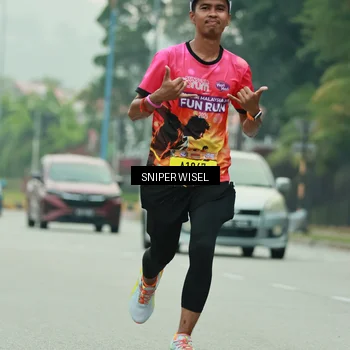 Runner Photo 7048963