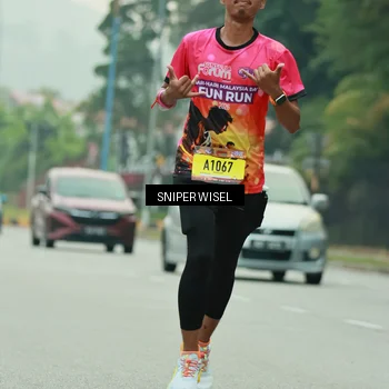 Runner Photo 7048968