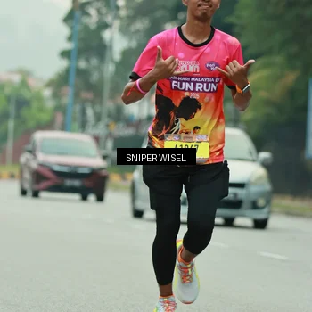 Runner Photo 7048972