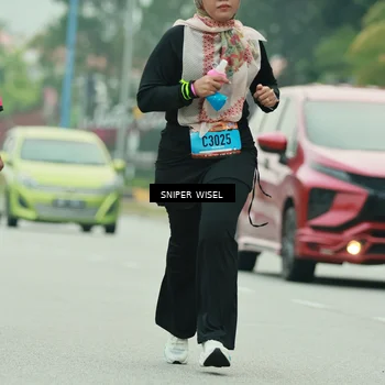 Runner Photo 7048992