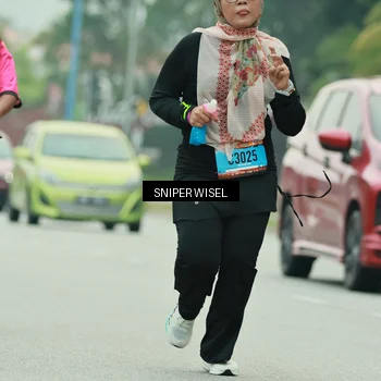 Runner Photo 7048998