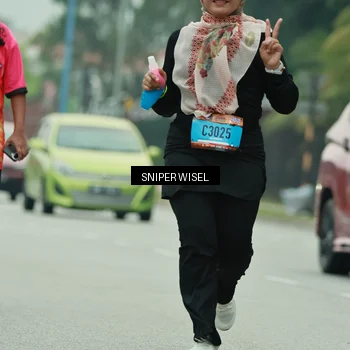 Runner Photo 7049007
