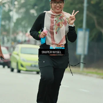 Runner Photo 7049011