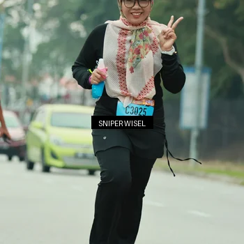 Runner Photo 7049012