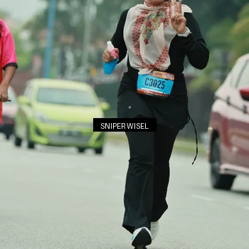 Runner Photo 7049013