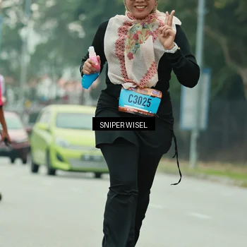 Runner Photo 7049016
