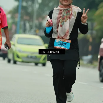 Runner Photo 7049019