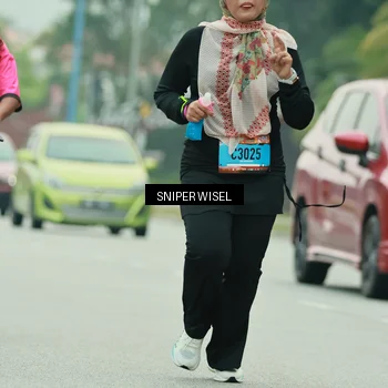 Runner Photo 7049025