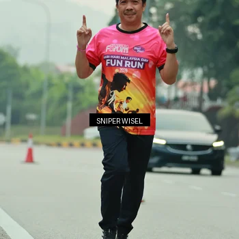 Runner Photo 7049032
