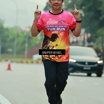 Runner Photo 7049040