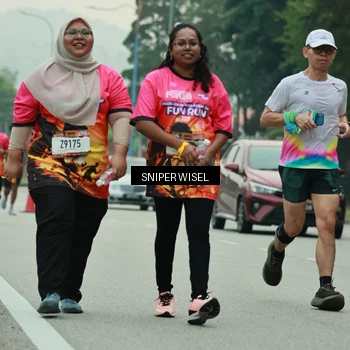 Runner Photo 7049041