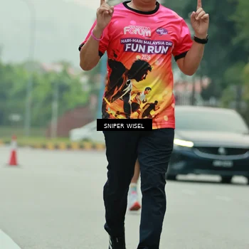 Runner Photo 7049051
