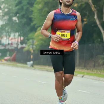 Runner Photo 7049058